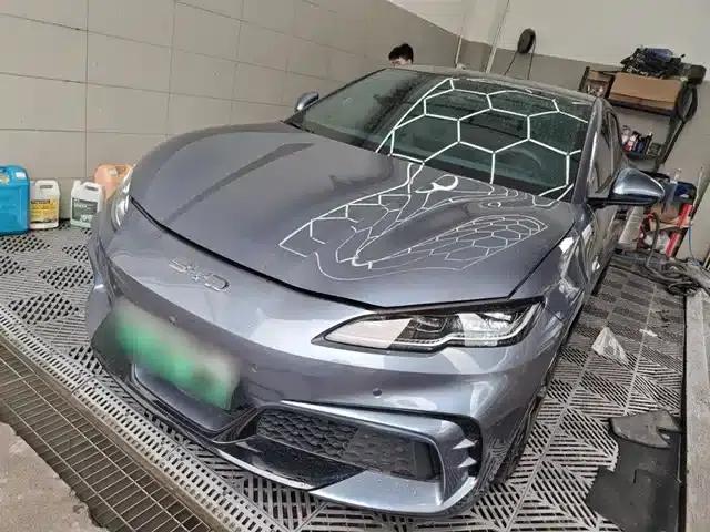 Seal 06GT 2025 605 Hot Wave Edition