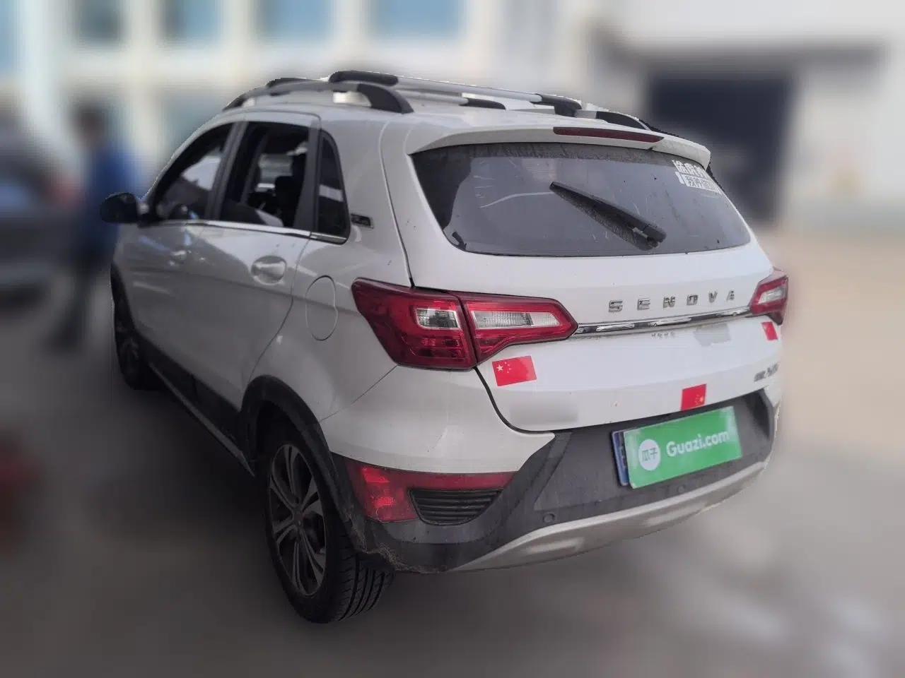 BAIC Senova X25 2015 1.5L Manual Elite Edition — миниатюра 4