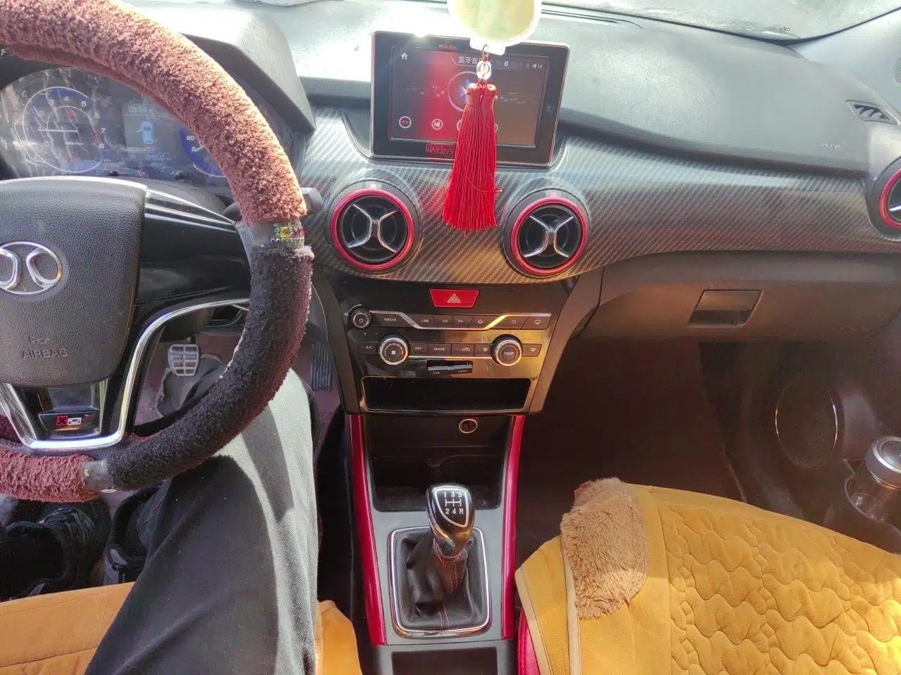 BAIC Senova X25 2015 1.5L Manual Elite Edition — миниатюра 14