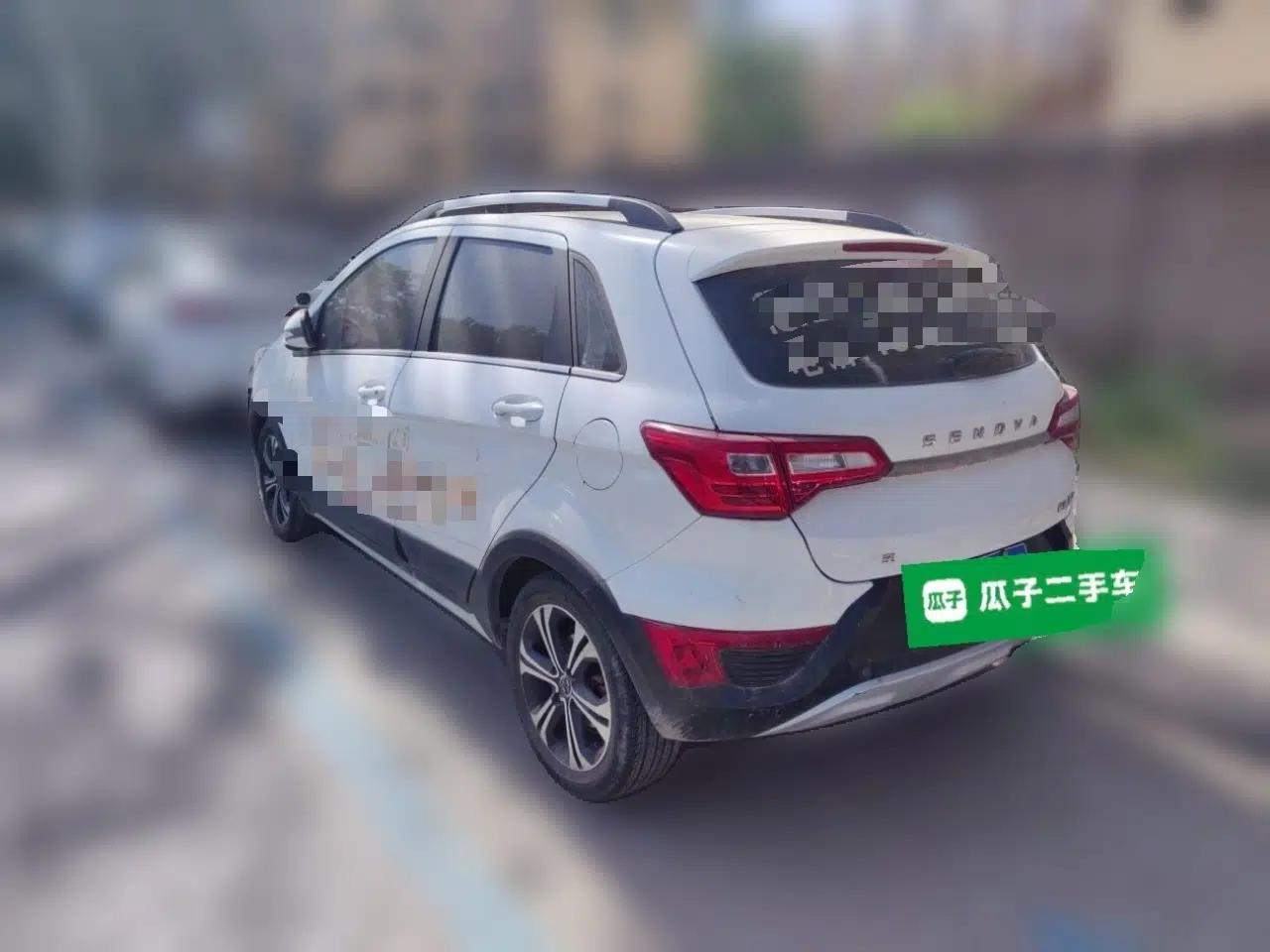 BAIC Senova X25 2015 1.5L Manual Elite Edition — миниатюра 4