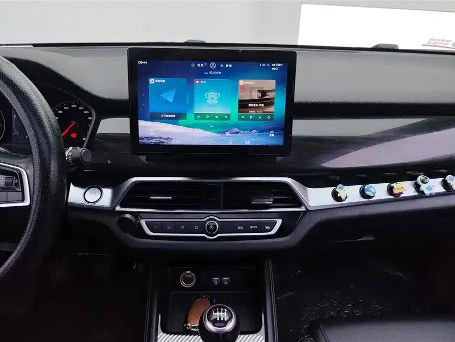 Song 2021 Classic Edition 1.5T Manual Deluxe — миниатюра 13