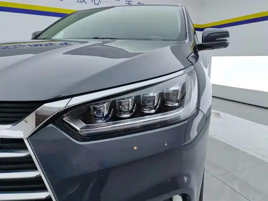 Song 2021 Classic Edition 1.5T Manual Deluxe — миниатюра 5