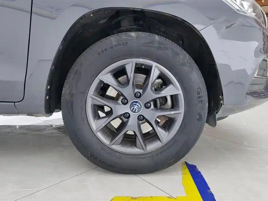 Song 2021 Classic Edition 1.5T Manual Deluxe — миниатюра 6