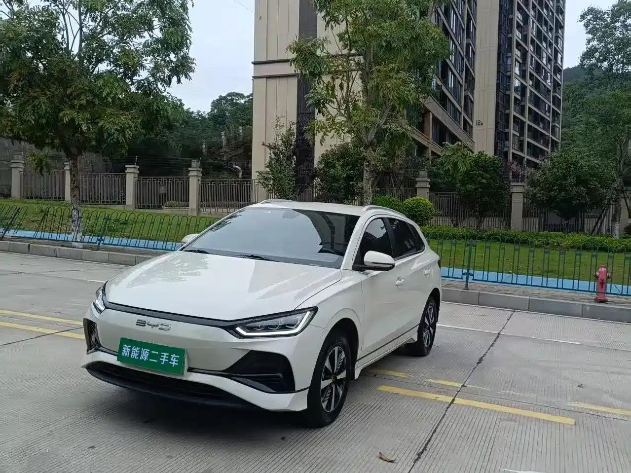 BYD e2 2023 Comfort Model — миниатюра 1