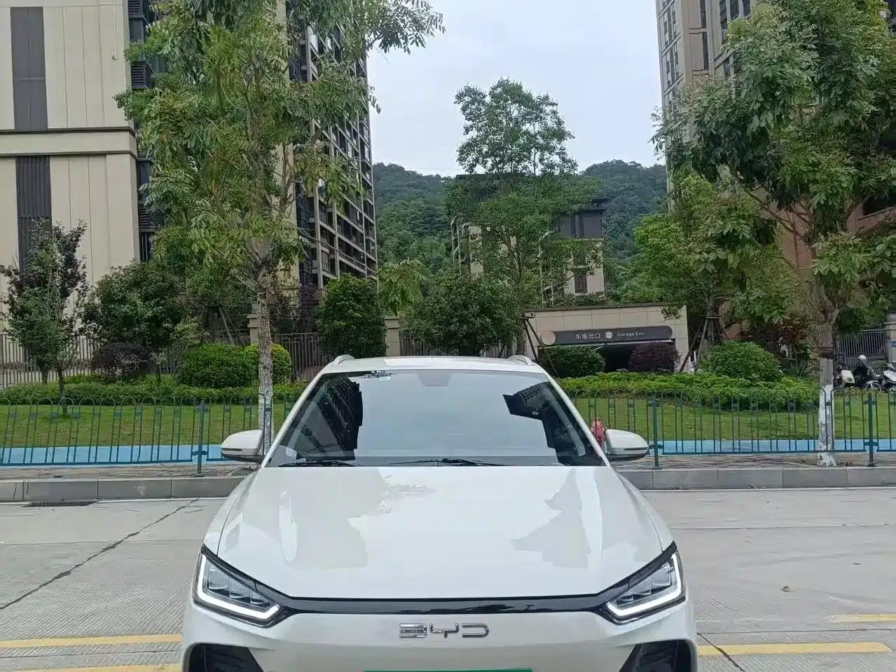 BYD e2 2023 Comfort Model — миниатюра 2