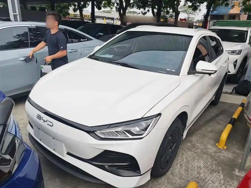 BYD e2 2023 Comfort Model — миниатюра 1