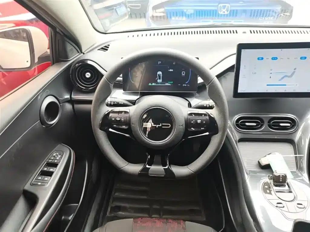 BYD e2 2023 Comfort Model — миниатюра 11