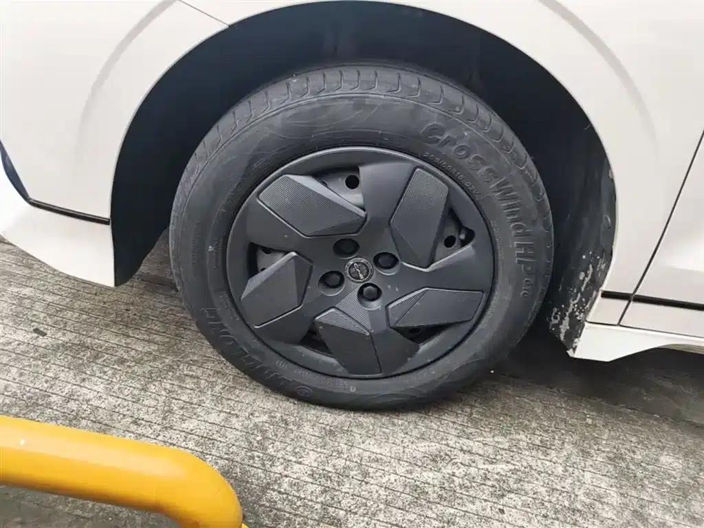 BYD e2 2023 Comfort Model — миниатюра 23