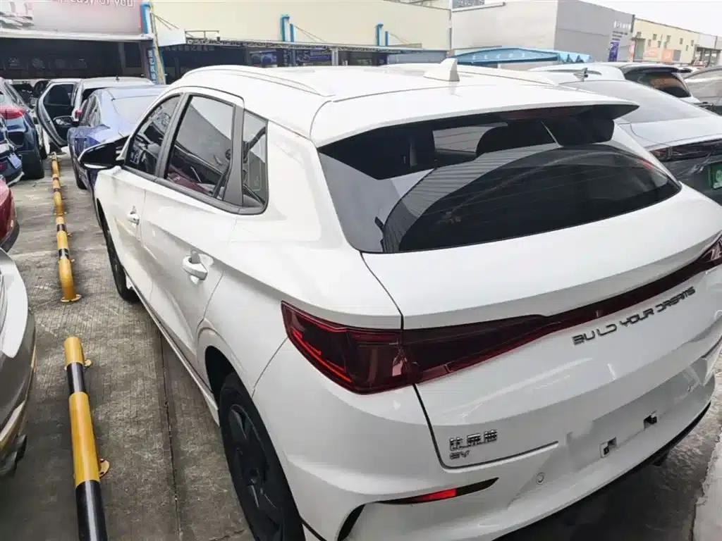 BYD e2 2023 Comfort Model — миниатюра 5
