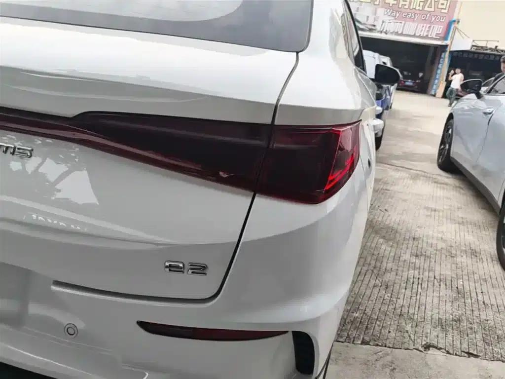 BYD e2 2023 Comfort Model — миниатюра 8