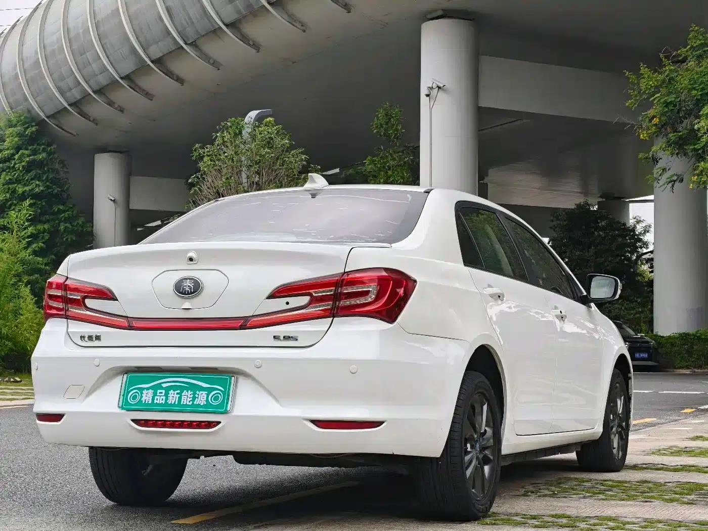 Qin New Energy 2017 1.5T Premium Edition — миниатюра 6