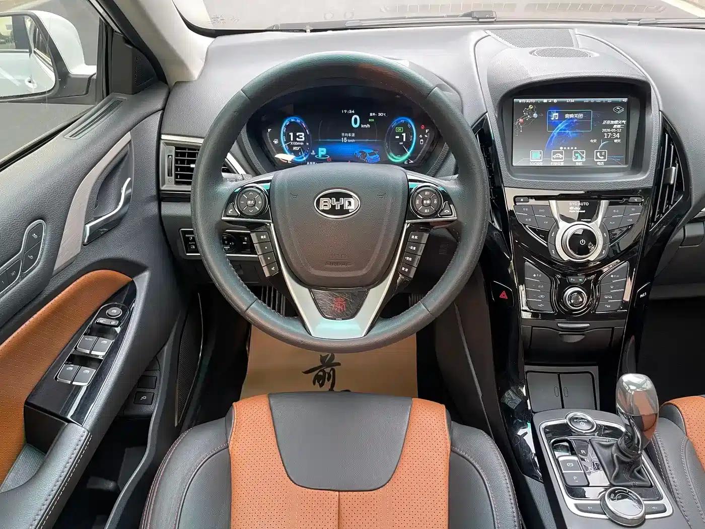 Qin New Energy 2015 1.5T Dual Crown Flagship Plus Edition — миниатюра 13