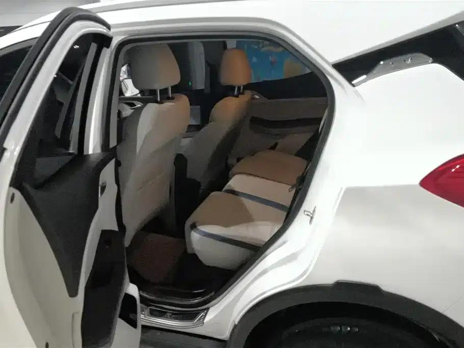 Yuan Pro 2023 401KM Luxury Edition — миниатюра 11