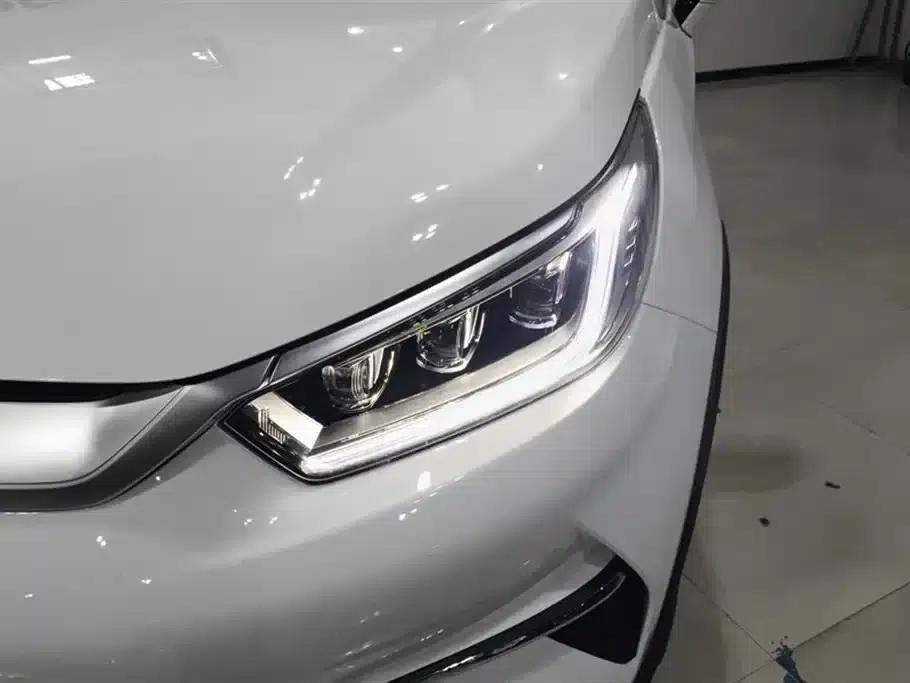 Yuan Pro 2023 401KM Luxury Edition — миниатюра 5