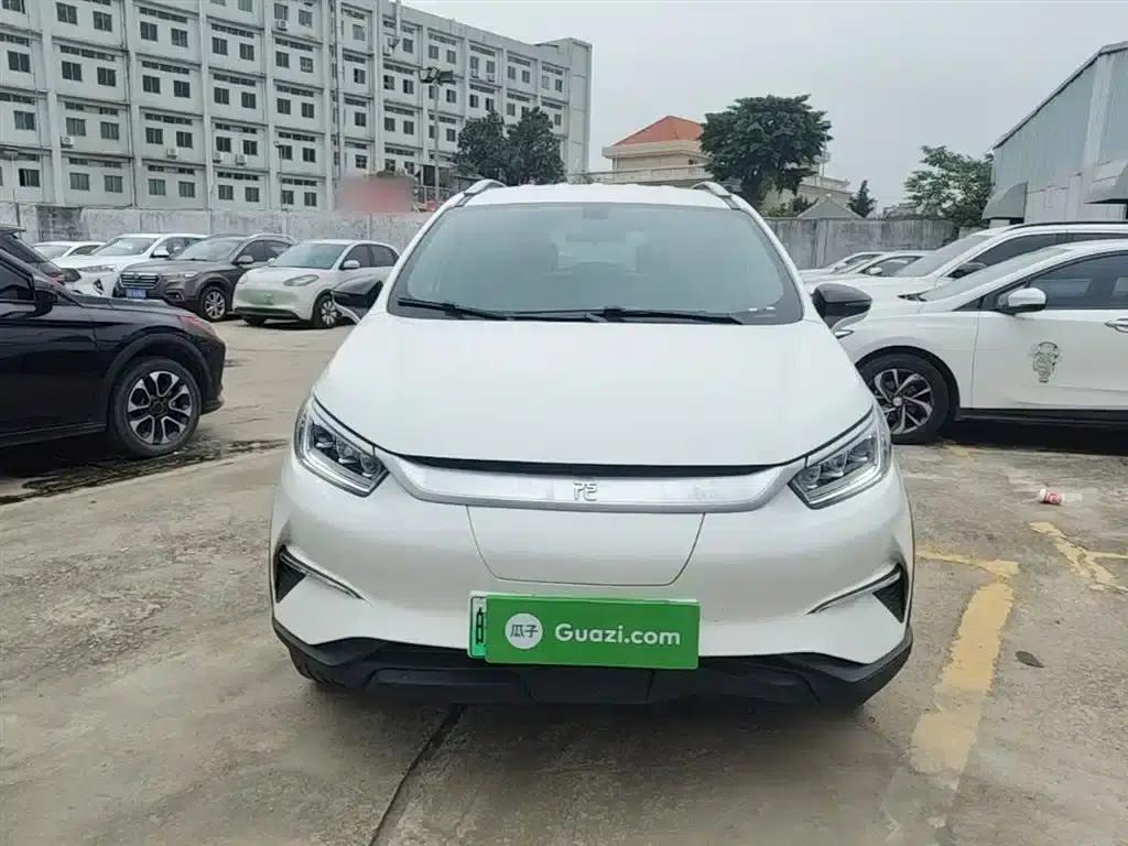 Yuan Pro 2021 401KM Luxury Edition — миниатюра 3