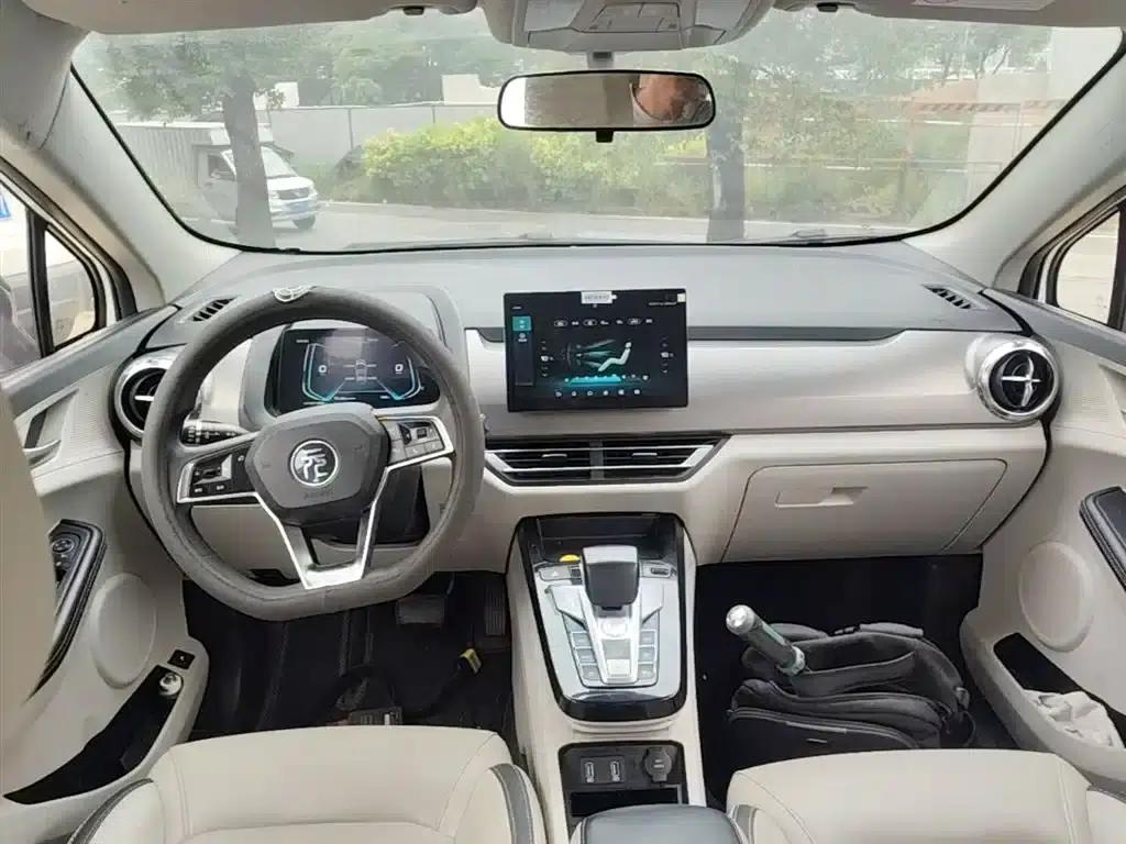 Yuan Pro 2021 401KM Luxury Edition — миниатюра 10
