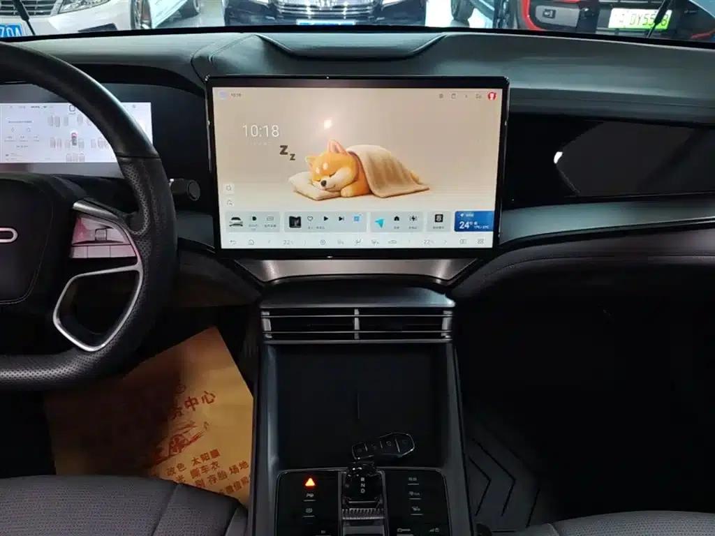 Seal 07 DM-i 2025 Smart Driving Edition DM-i 1.5L 125km Elite — миниатюра 13