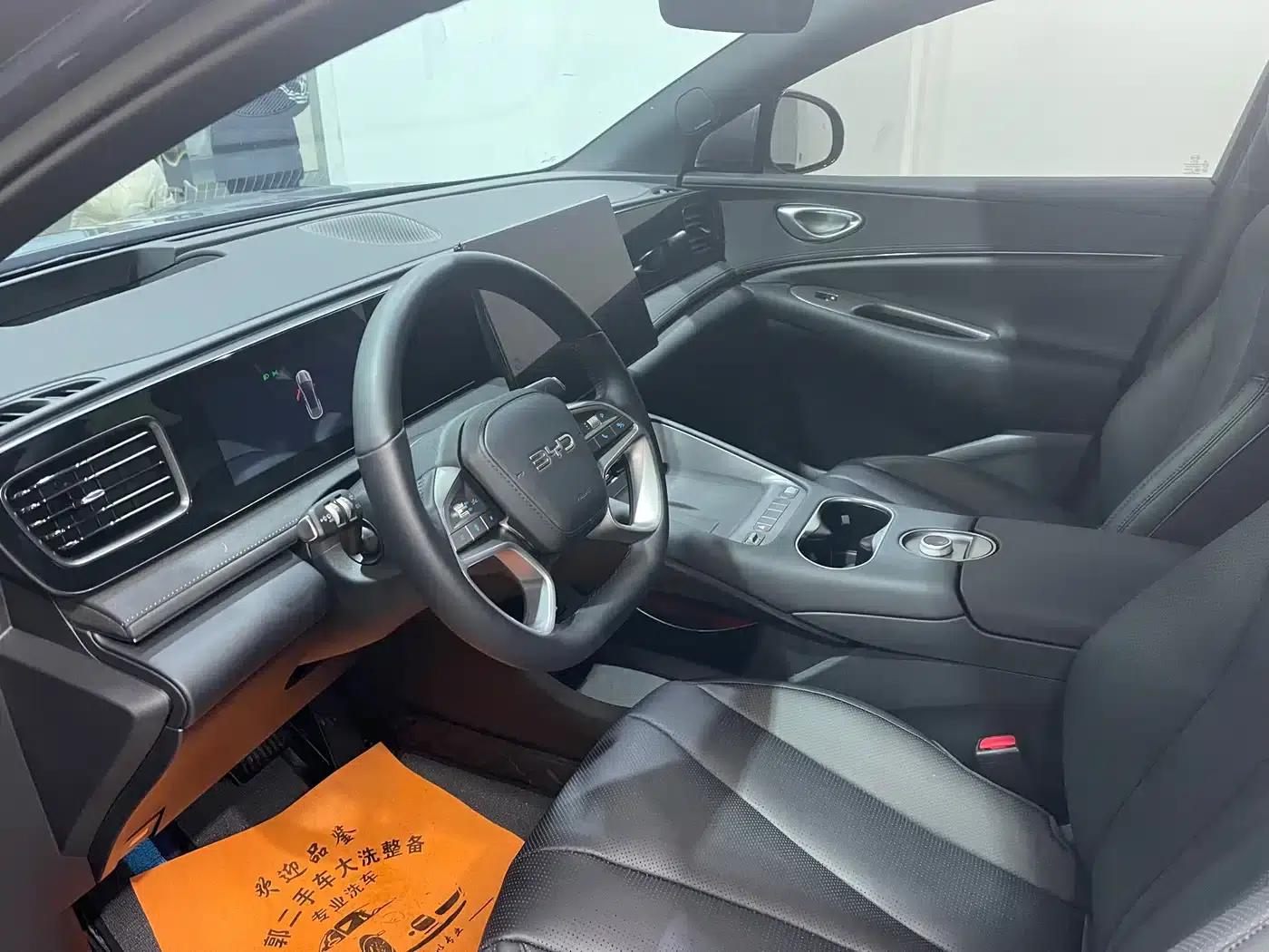 Hiace 06 2025 EV 605 Navigator Plus Edition — миниатюра 5