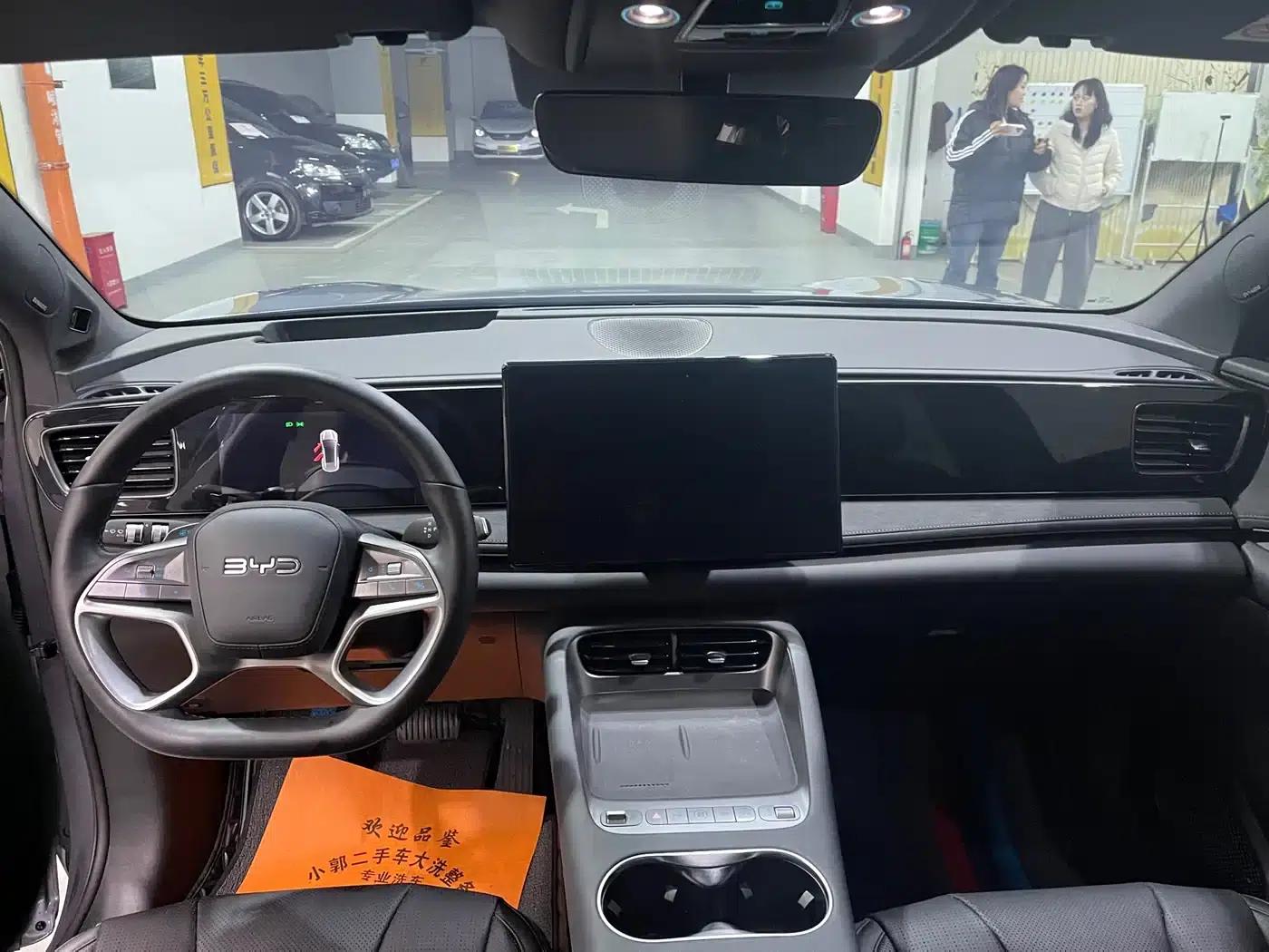Hiace 06 2025 EV 605 Navigator Plus Edition — миниатюра 8
