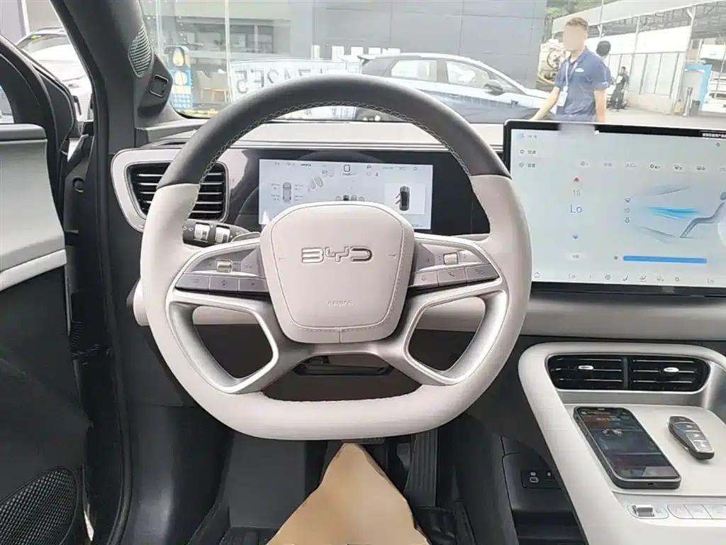 Hiace 06 2025 EV 605 Navigator Pro Edition — миниатюра 11