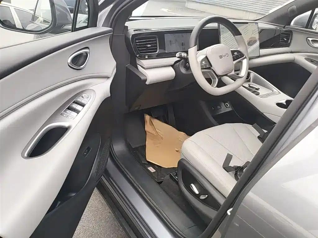 Hiace 06 2025 EV 605 Navigator Pro Edition — миниатюра 16