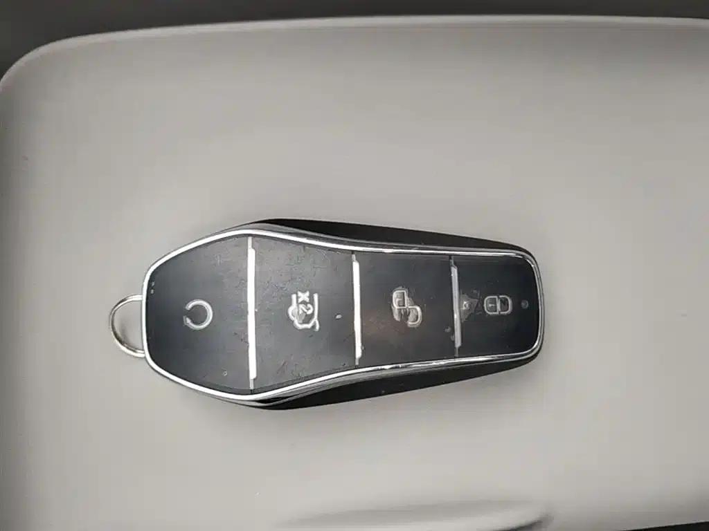 Hiace 06 2025 EV 605 Navigator Pro Edition — миниатюра 9