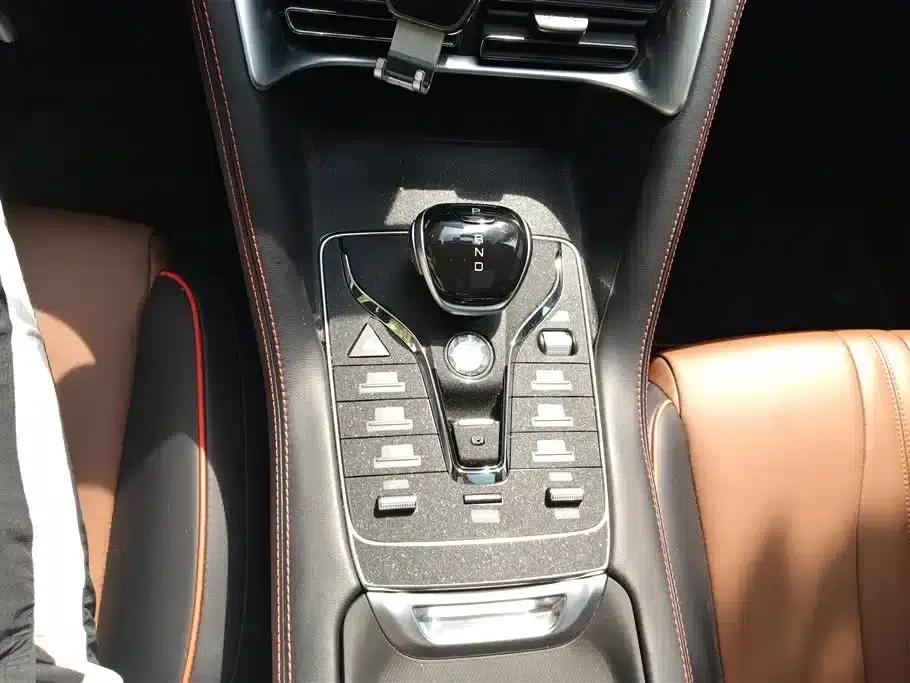 Song PLUS 2020 1.5T Automatic Deluxe Edition — миниатюра 16
