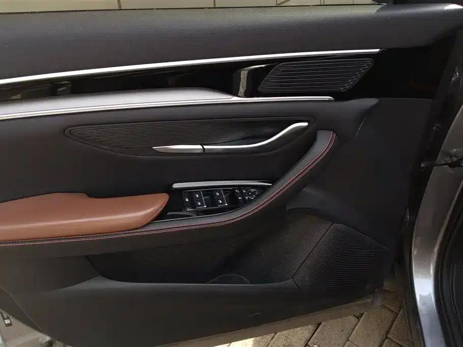 Song PLUS 2020 1.5T Automatic Deluxe Edition — миниатюра 7