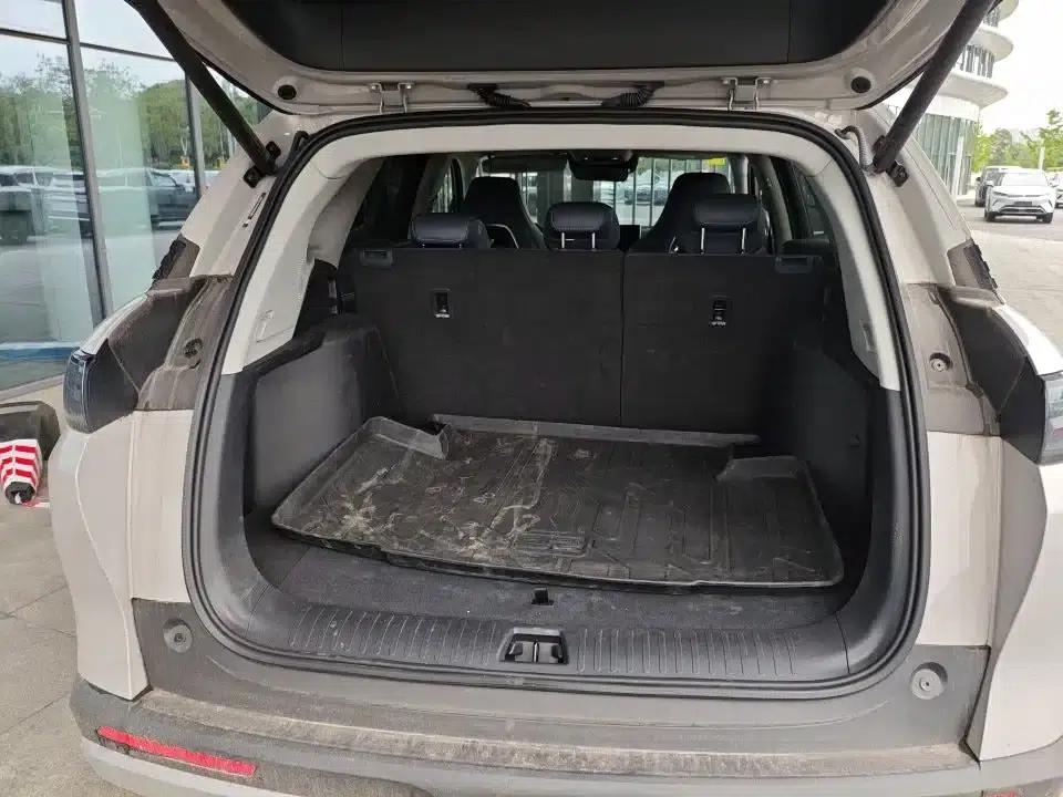 Hiace 07 DM-i 2025 Model 150 Navigator+ Edition — миниатюра 9