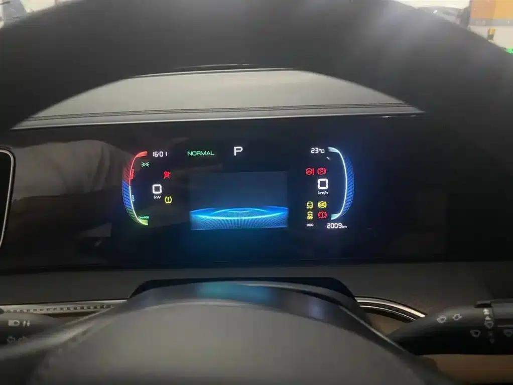 Song Pro New Energy 2025 Model, Second Generation DM-i 75KM Leading Edition — миниатюра 8
