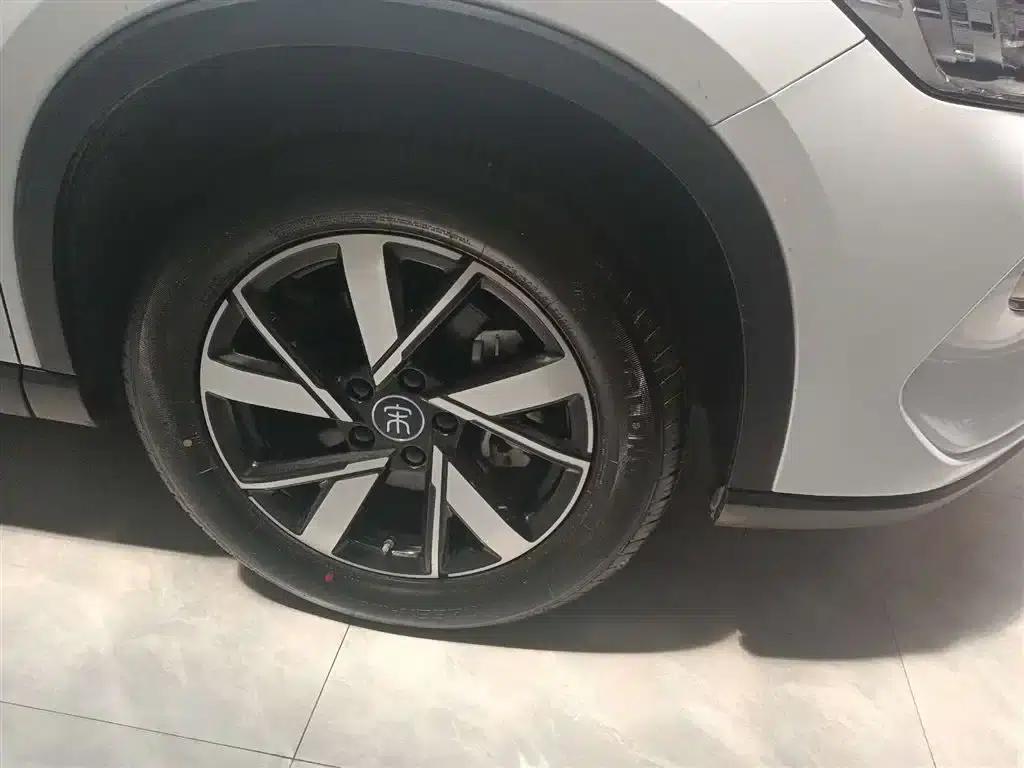 Song Pro New Energy 2024 Glory Edition DM-i 71KM Navigation Model — миниатюра 5
