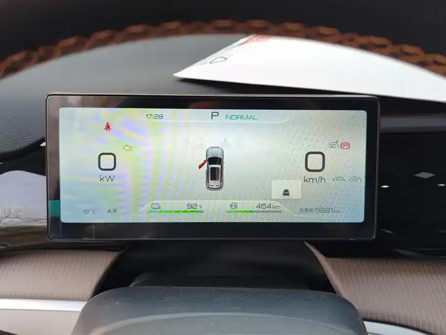 Song Pro New Energy 2024 Glory Edition DM-i 110KM Superior Model — миниатюра 14