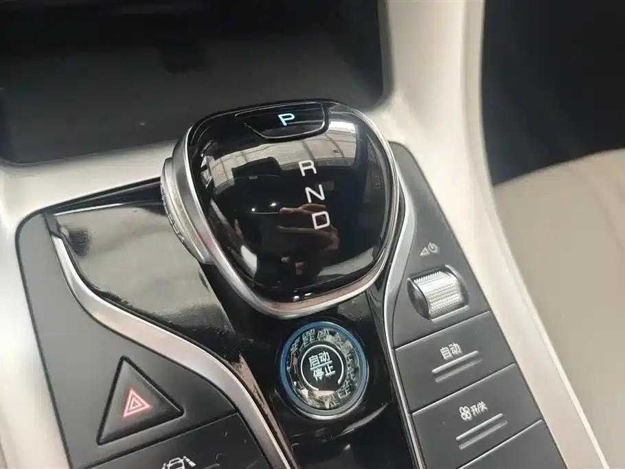 Song Pro New Energy 2022 DM-i 110km Flagship Pro — миниатюра 15