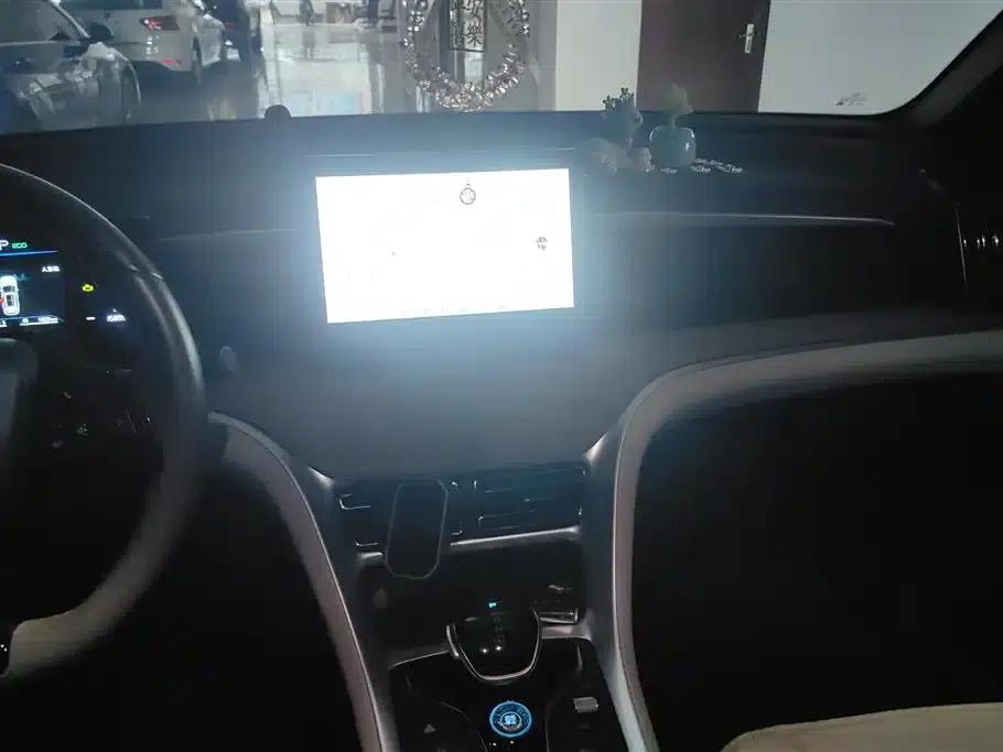 Song Pro New Energy 2024 Glory Edition DM-i 71KM Navigation Model — миниатюра 13