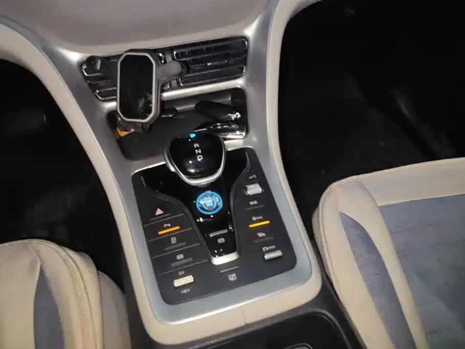 Song Pro New Energy 2024 Glory Edition DM-i 71KM Navigation Model — миниатюра 16