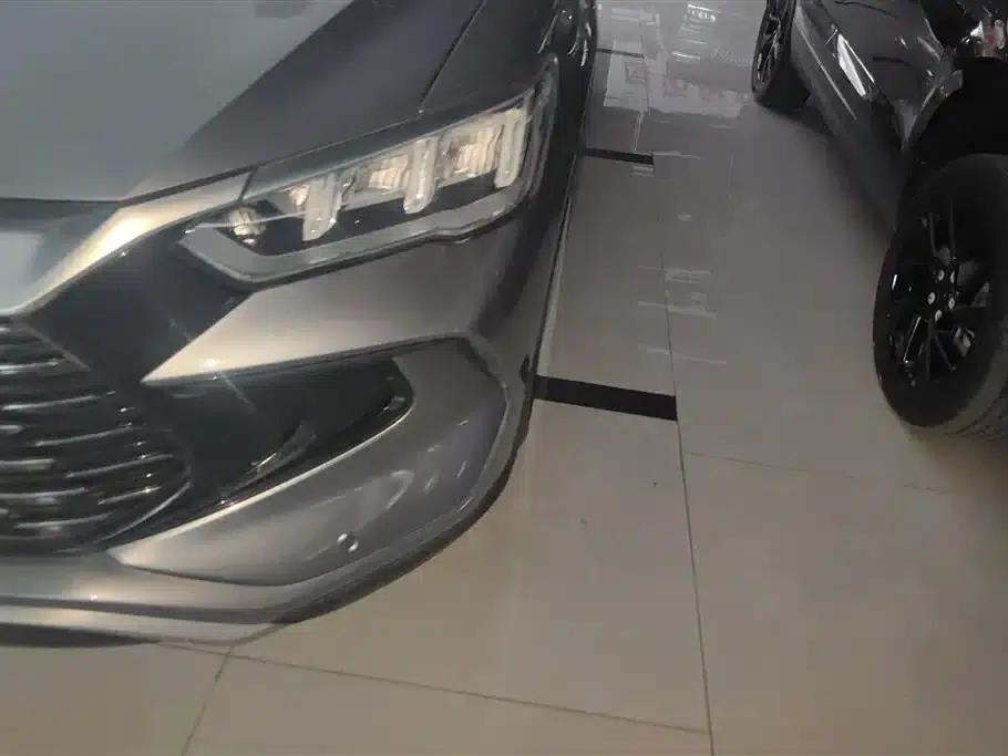 Song Pro New Energy 2024 Glory Edition DM-i 71KM Navigation Model — миниатюра 5