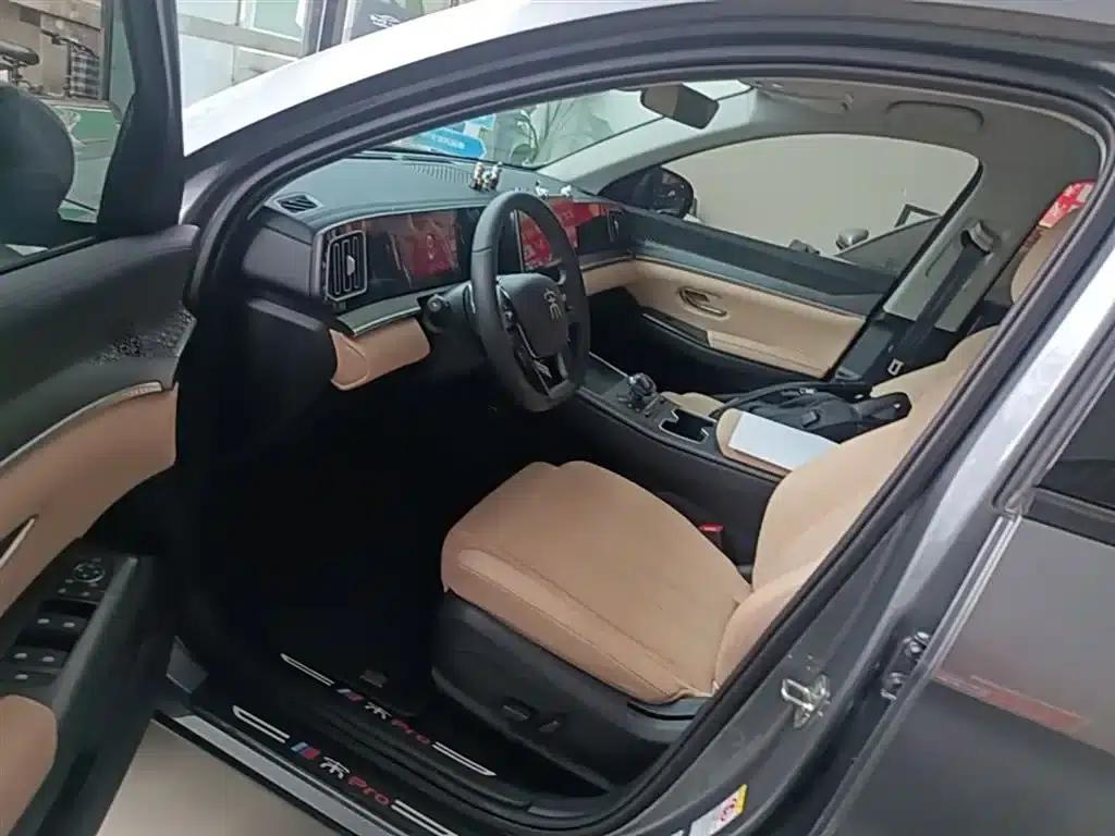 Song Pro New Energy 2025 Model, Second Generation Intelligent Driving Edition DM-i 75KM Leading Edition — миниатюра 15