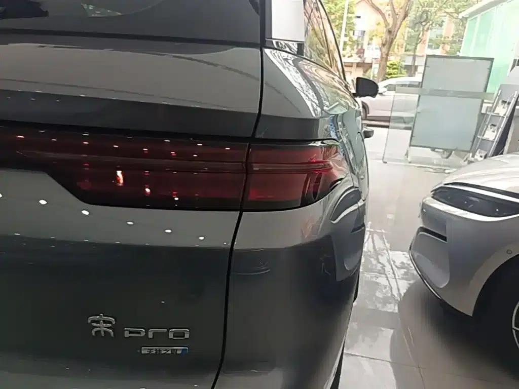 Song Pro New Energy 2025 Model, Second Generation Intelligent Driving Edition DM-i 75KM Leading Edition — миниатюра 7