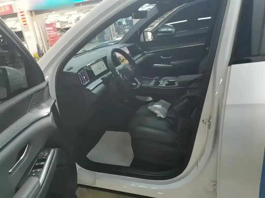 Song Pro New Energy 2025 Model, Second Generation Intelligent Driving Edition DM-i 75KM Leading Edition — миниатюра 15