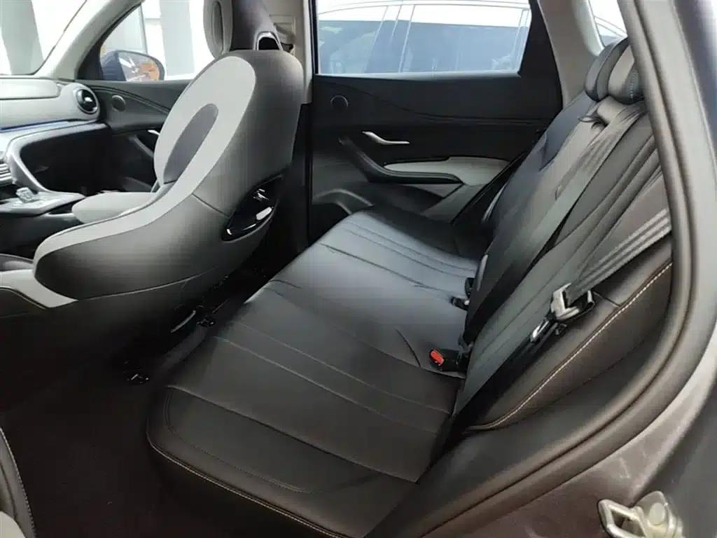 Hiace 05 DM-i 2025 DM-i Smart Driving Edition 115KM Deluxe Model — миниатюра 17