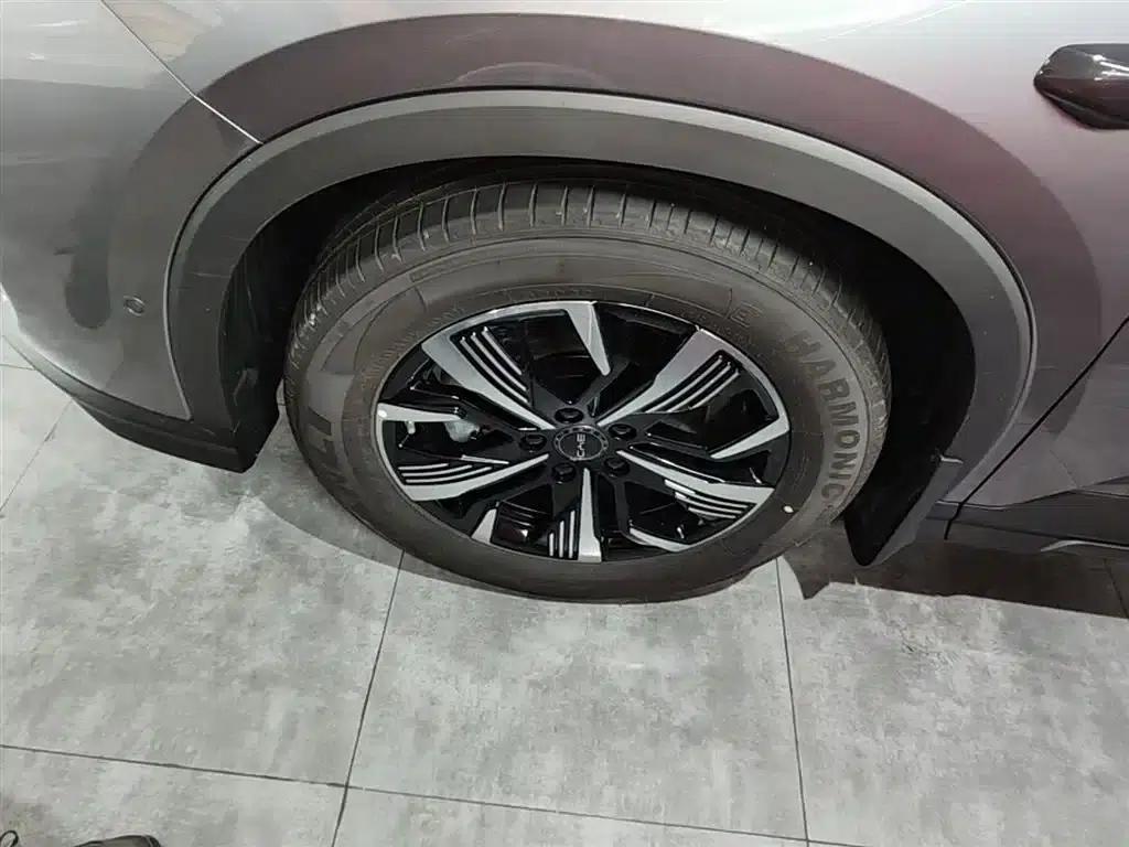 Hiace 05 DM-i 2025 DM-i Smart Driving Edition 115KM Deluxe Model — миниатюра 23