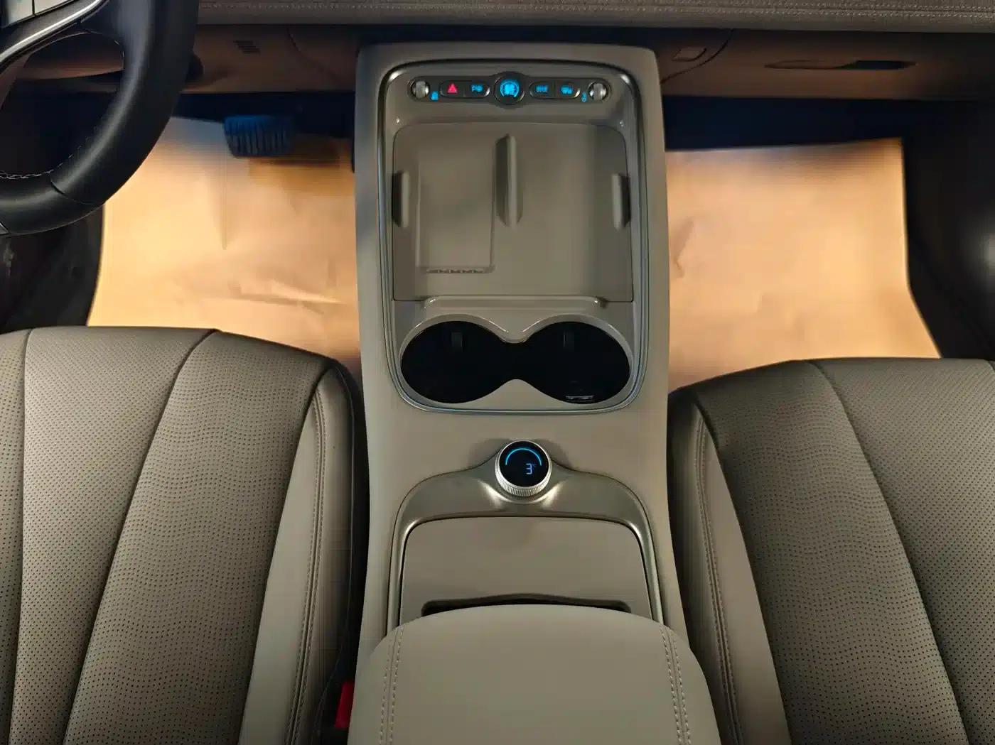 Hiace 05 EV 2025 520KM Flagship Intelligent Navigation Edition — миниатюра 8