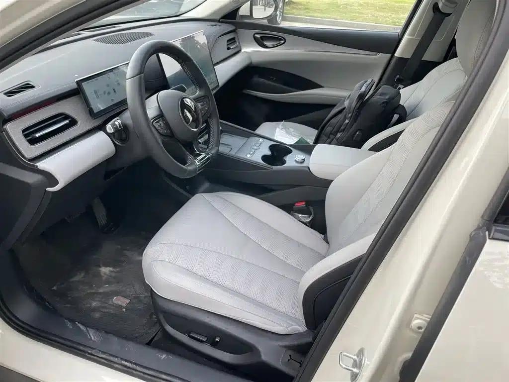 Seal 06 DM-i Touring Edition 2025 DM-i 150KM Flagship Model — миниатюра 7