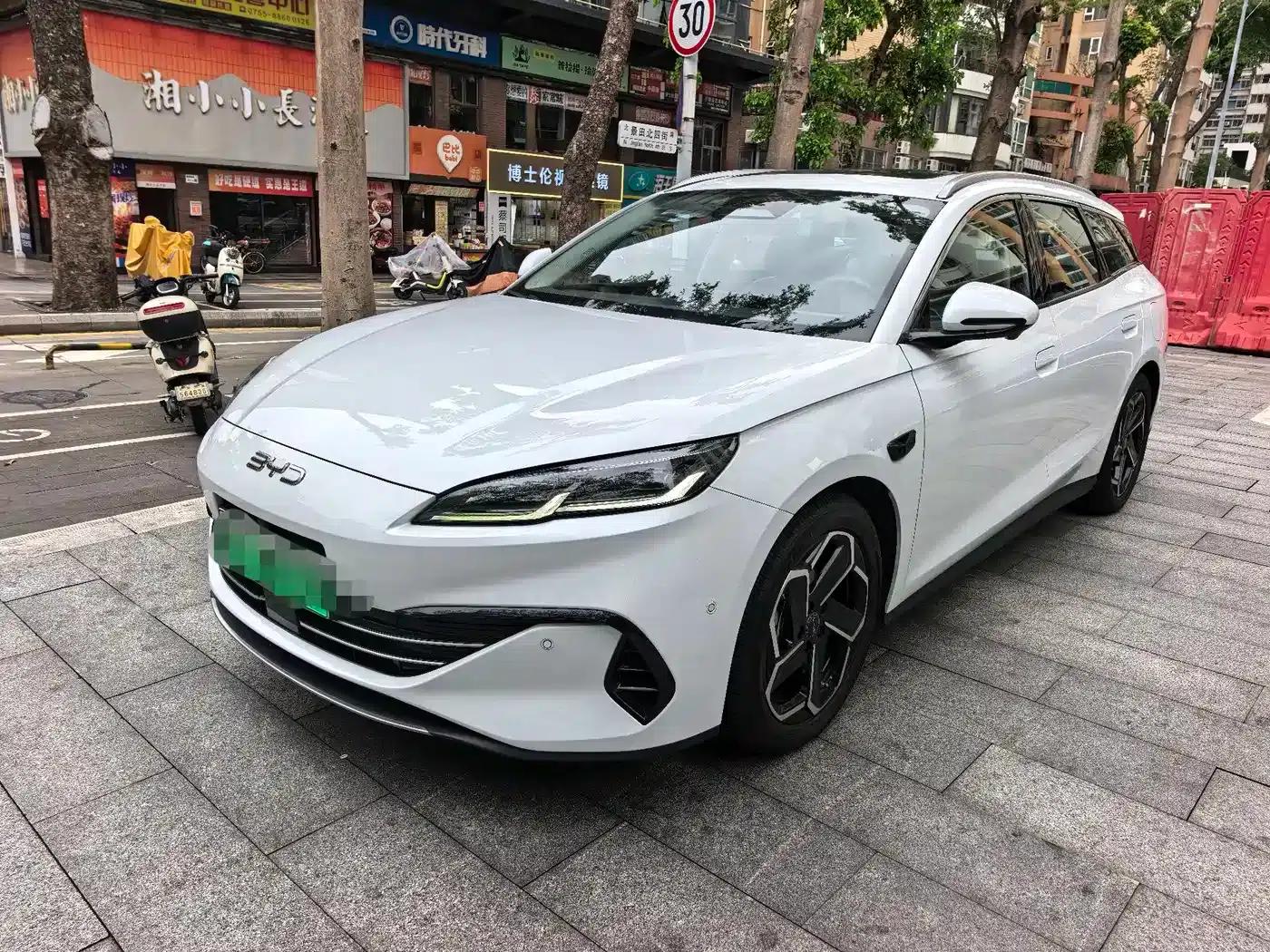 Seal 06 DM-i Touring Edition 2025 DM-i 150KM Flagship Model — миниатюра 1