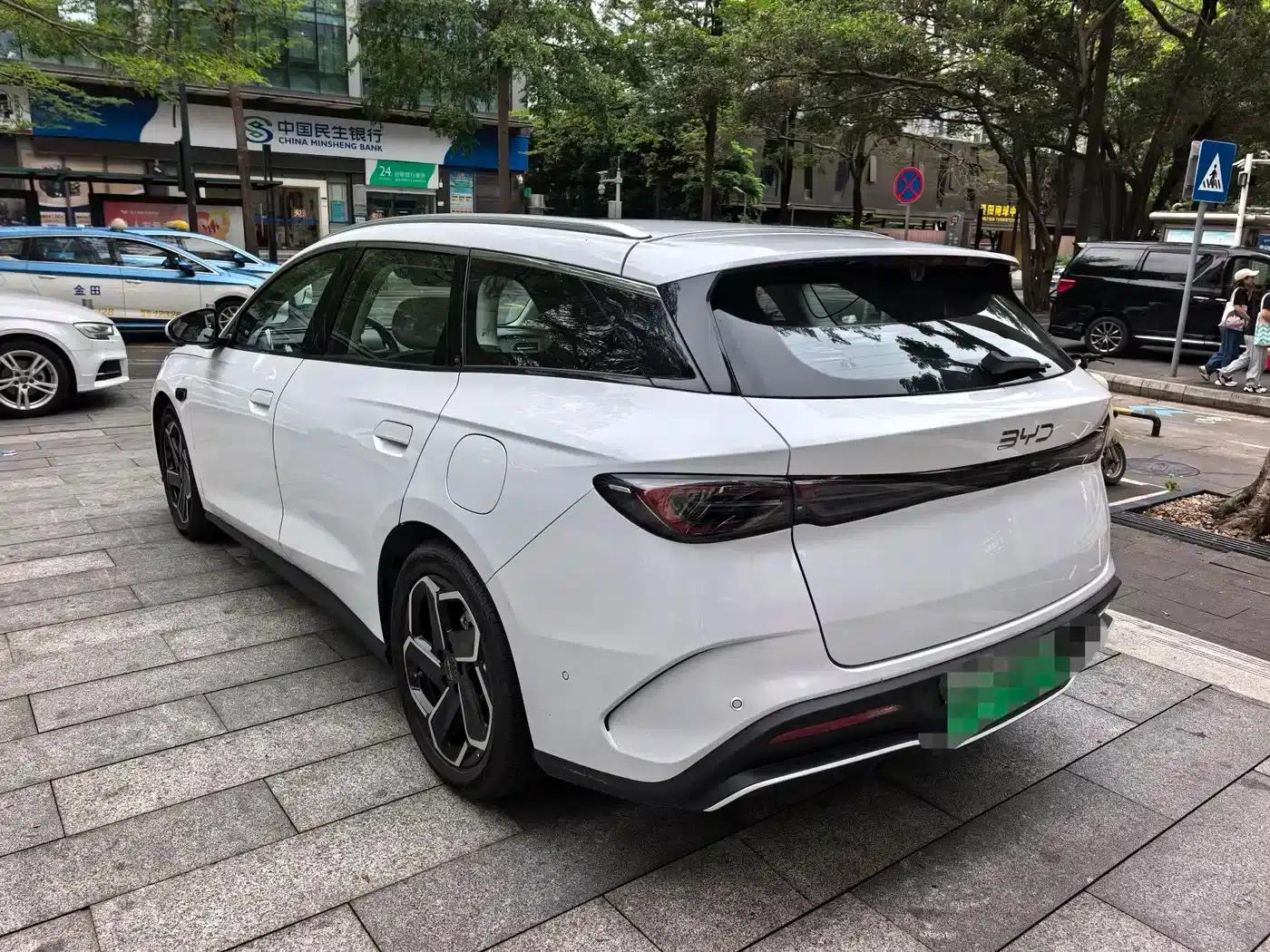 Seal 06 DM-i Touring Edition 2025 DM-i 150KM Flagship Model — миниатюра 4