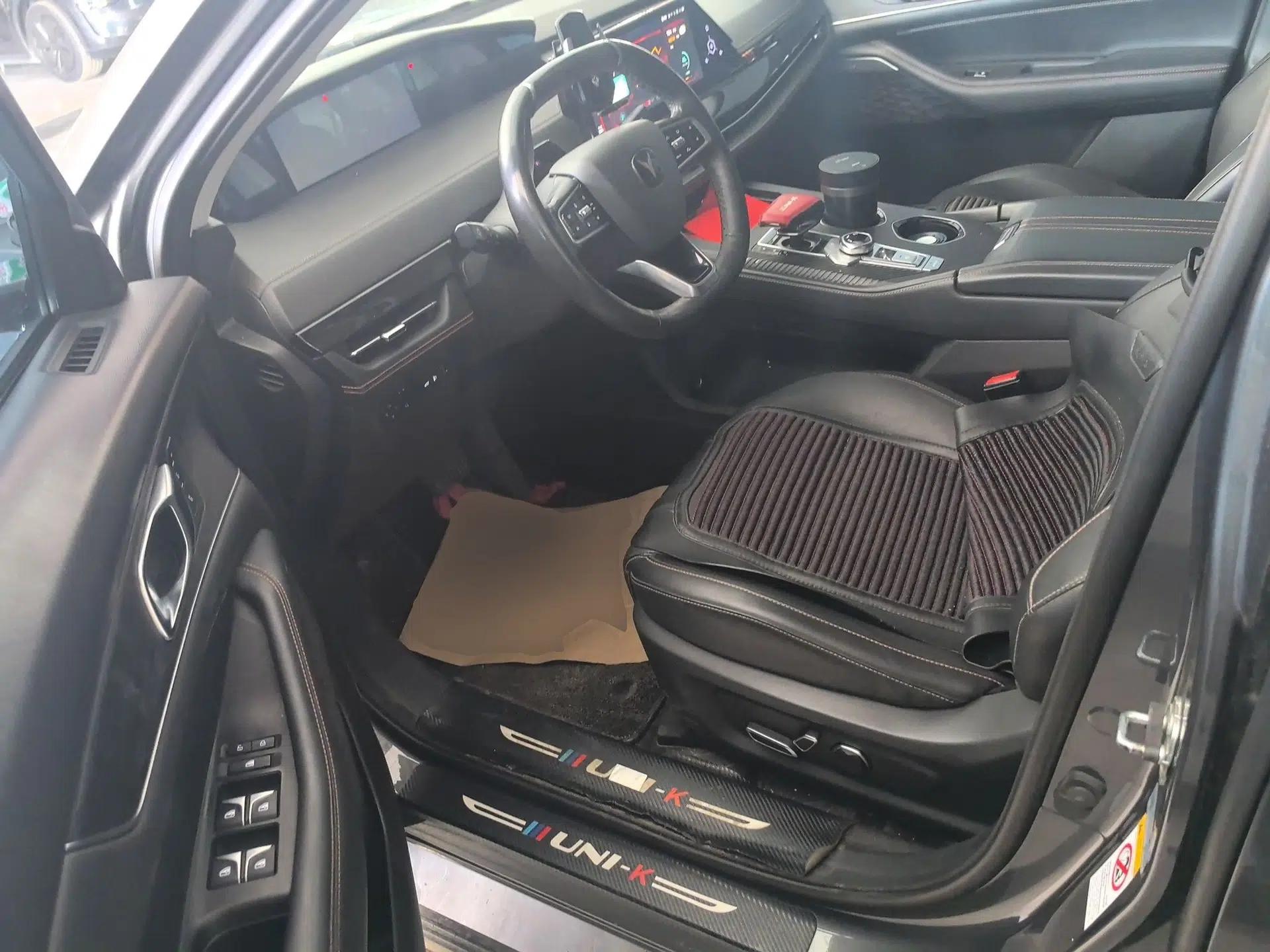 CHANGAN UNI-K 2021 2.0T Prestige Edition — миниатюра 18
