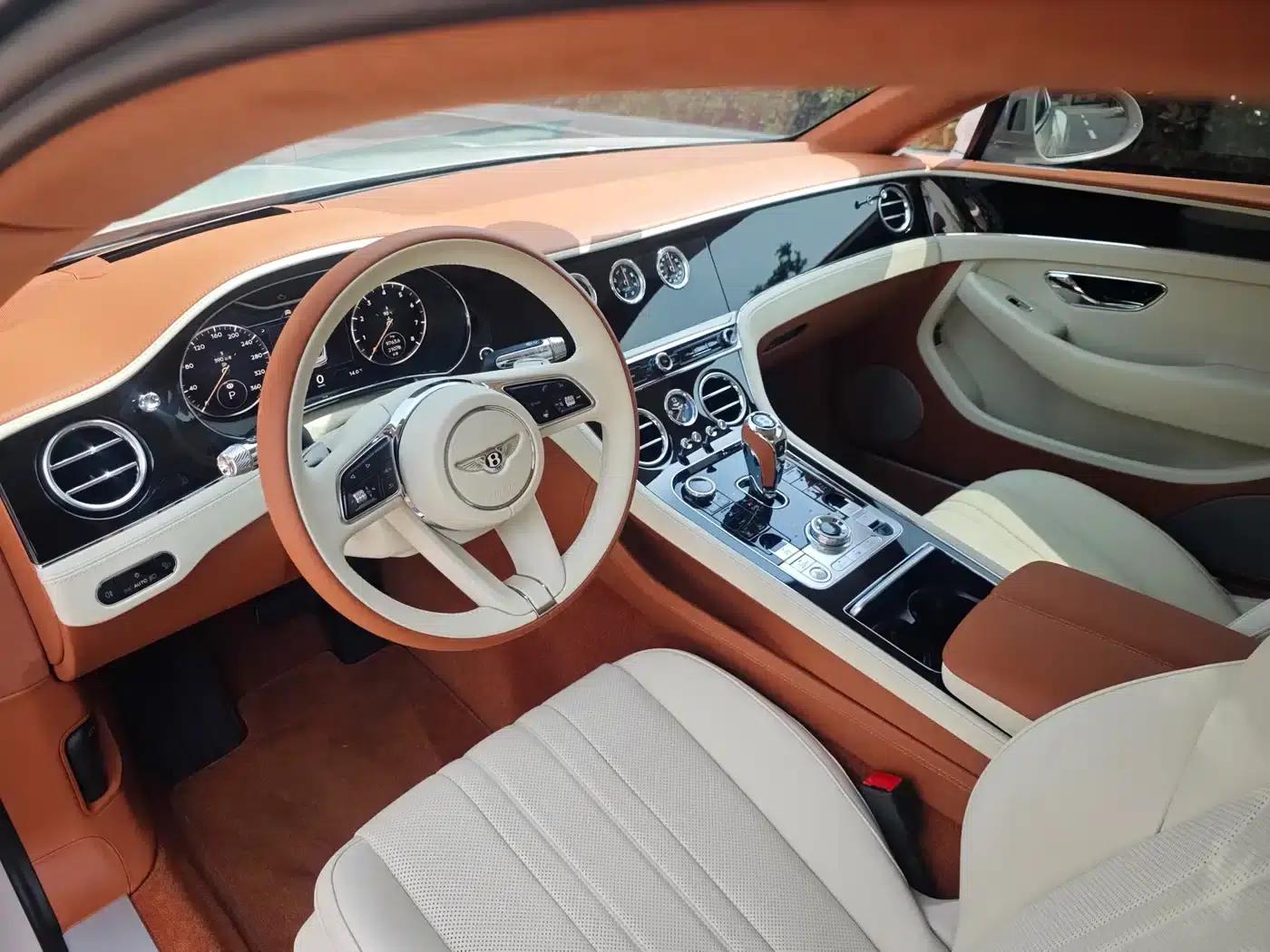 2024 Continental 4.0T GT V8 — миниатюра 13