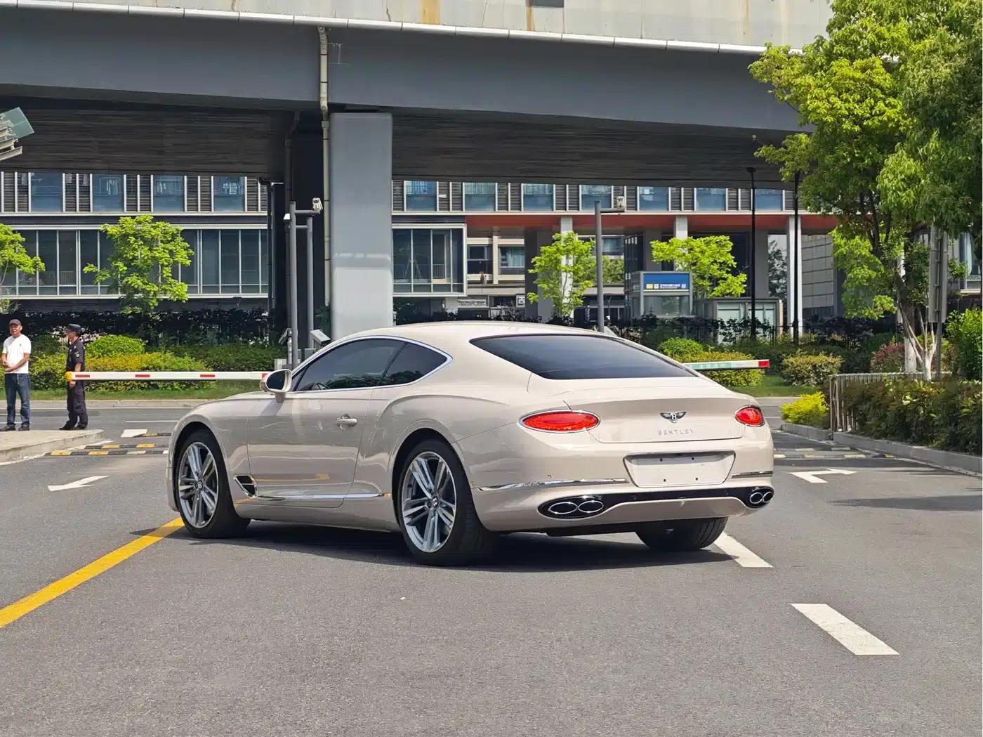 2024 Continental 4.0T GT V8 — миниатюра 7