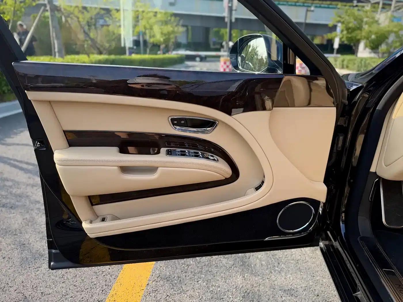 Mulsanne 2012 6.8T EIC Special Edition — миниатюра 7