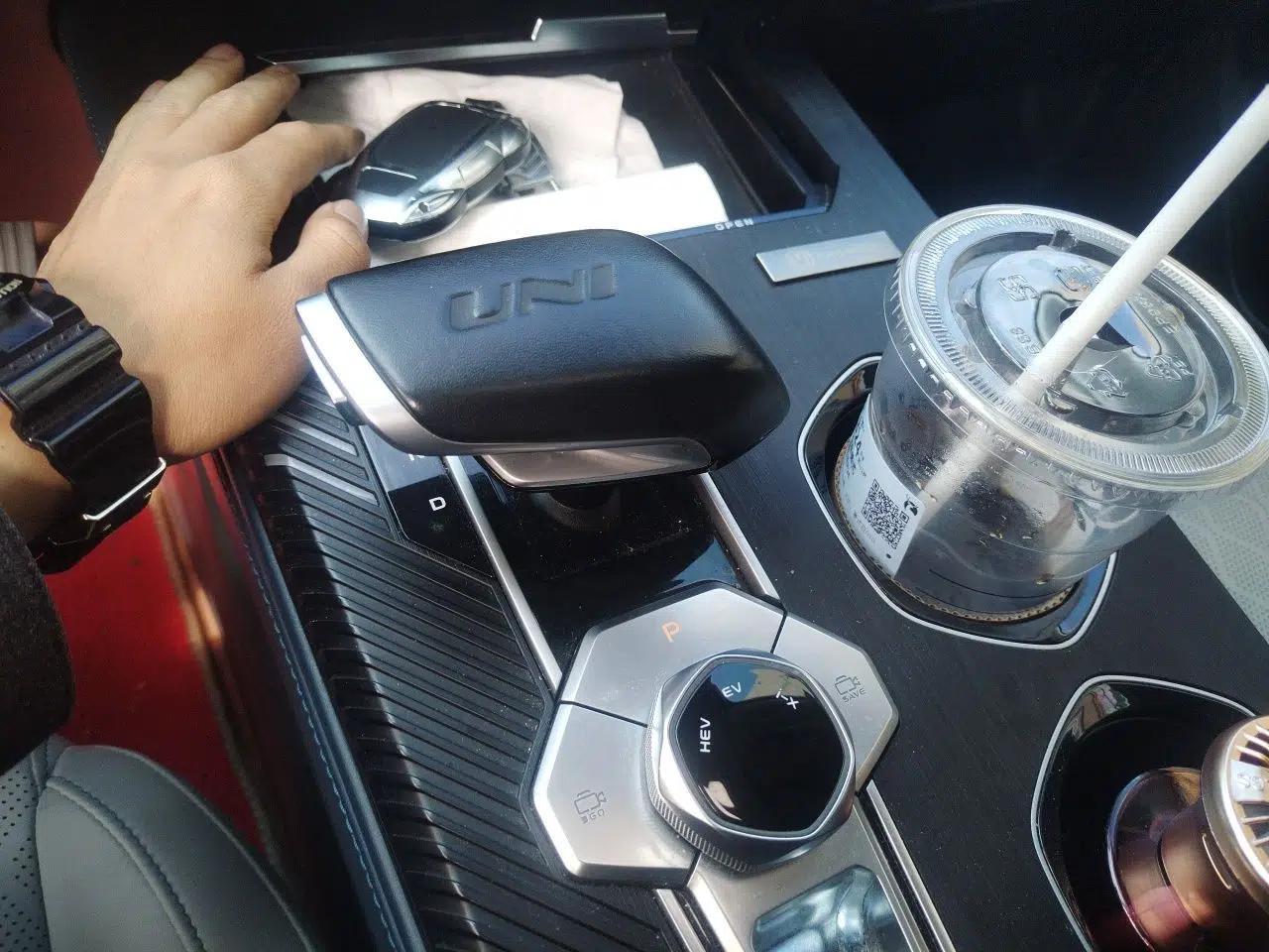 CHANGAN UNI-K iDD 2022 Blue Whale iDD 130km 1.5T Prestige Model — миниатюра 15